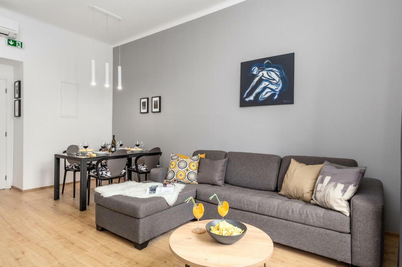 Apartman Deark Apartment Rijeka Ngoại thất bức ảnh