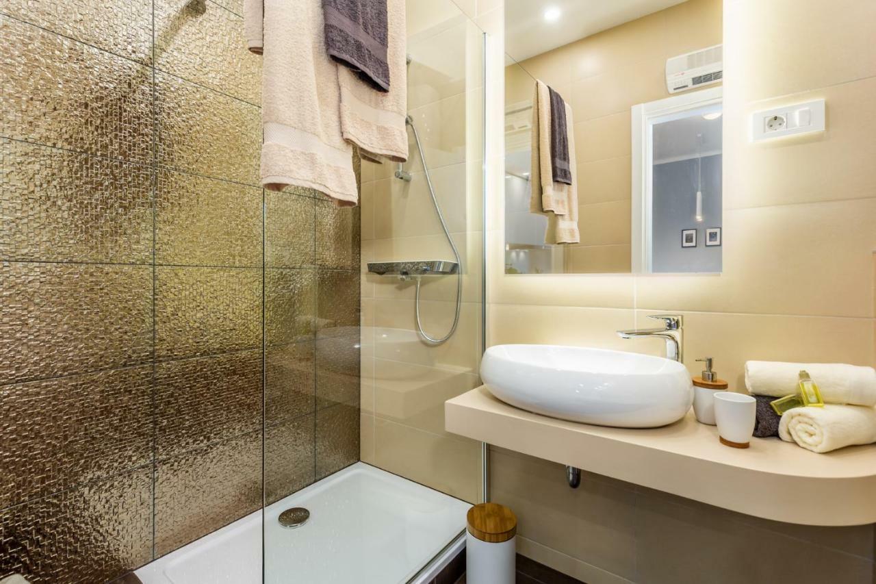 Apartman Deark Apartment Rijeka Ngoại thất bức ảnh